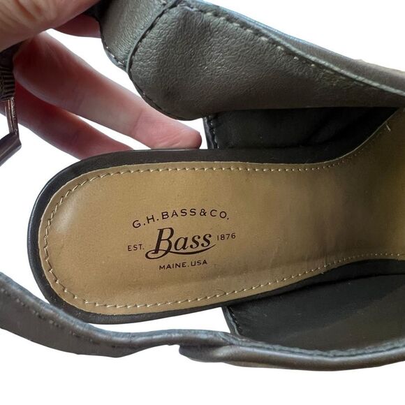 Bass tan leather open toed heels. Size 8 - Picture 3 of 9